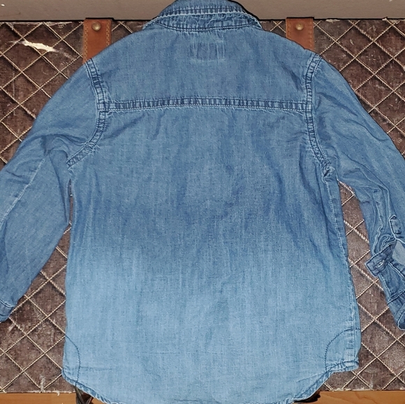 Hudson 2T Jean Jacket for toddlers. - Picture 2 of 5